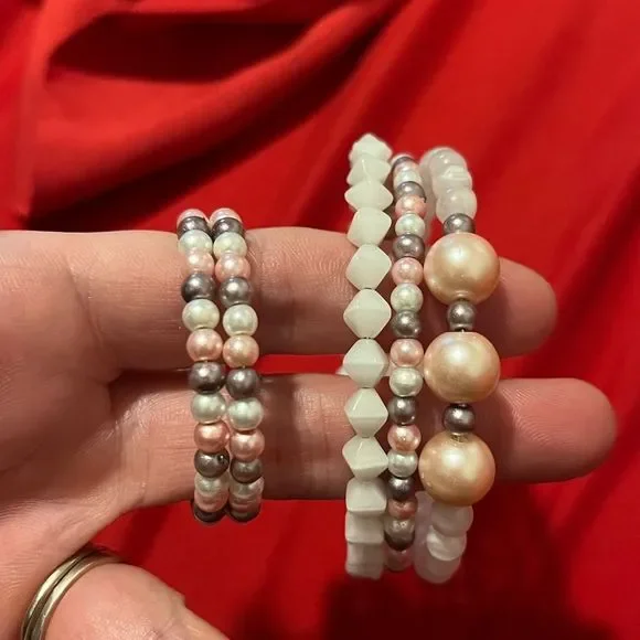 Mommy and Me 3pc Matching Jewelry Set - Picture 2 of 3